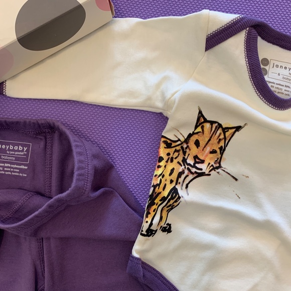 Babysoy Newborn Gift Set Bodysuit/Pants/Sock/Mittens/Hat/Gift Box - 3-6 months - Picture 5 of 9